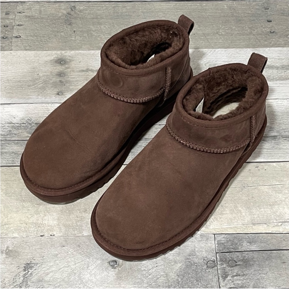 UGG ULTRA MINI SUEDE SHEARLING LINED BOOTS - BURNT CEDAR - SZ - 9 .US - Picture 8 of 14
